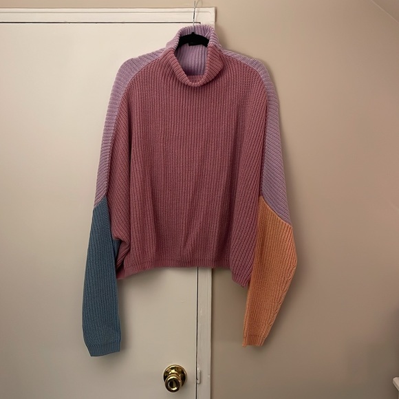 Pink Oversized Color Block Sweatshirt - Picture 7 of 9